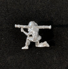 Load image into Gallery viewer, 925 Sliver Soldier earrings
